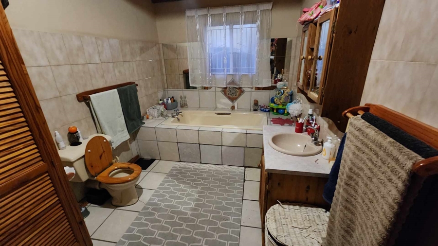 4 Bedroom Property for Sale in Fichardt Park Free State